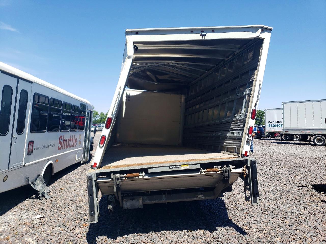 54DE5W1D4RSR00151 · 2024 ISUZU NRR · 6/12