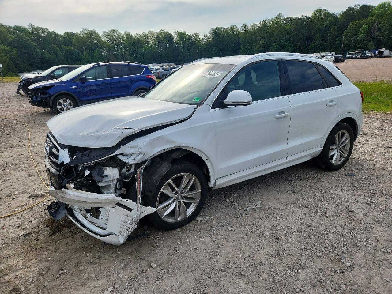 WA1JCCFS4HR008237 · 2017 AUDI Q3