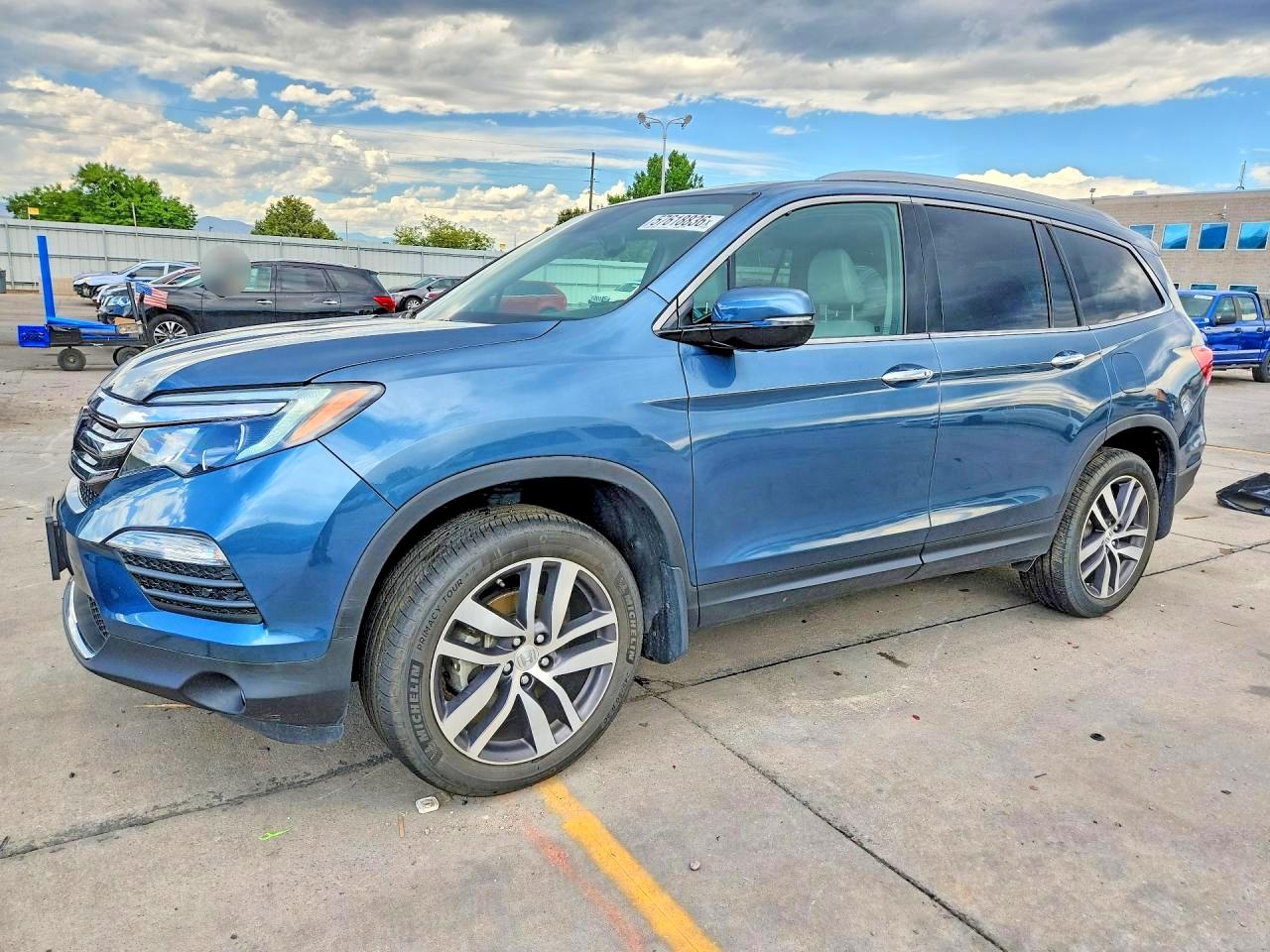 5FNYF6H92HB065887 · 2017 HONDA PILOT