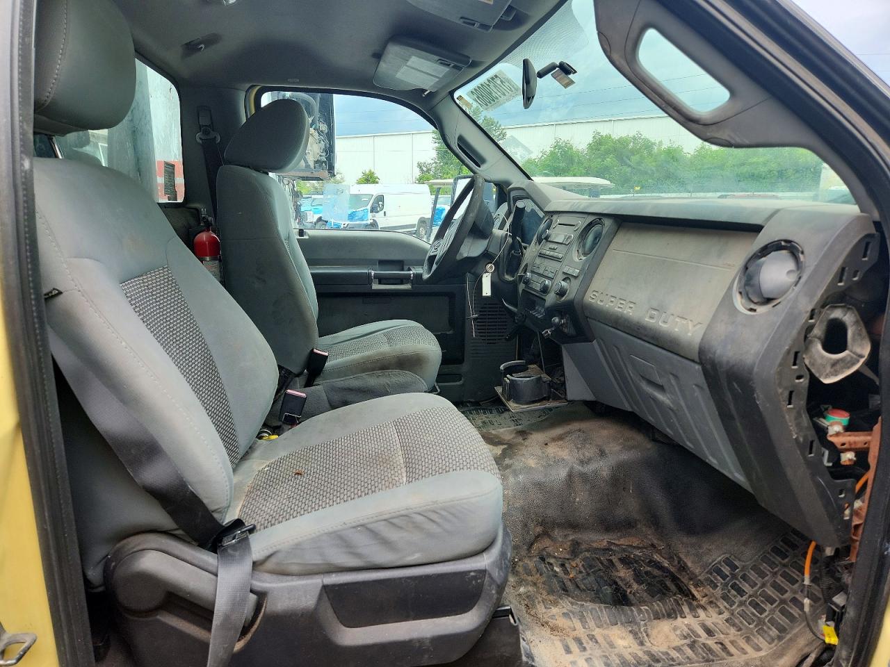 1FDUF5GT1BEC38034 · 2011 FORD F550 · 5/10