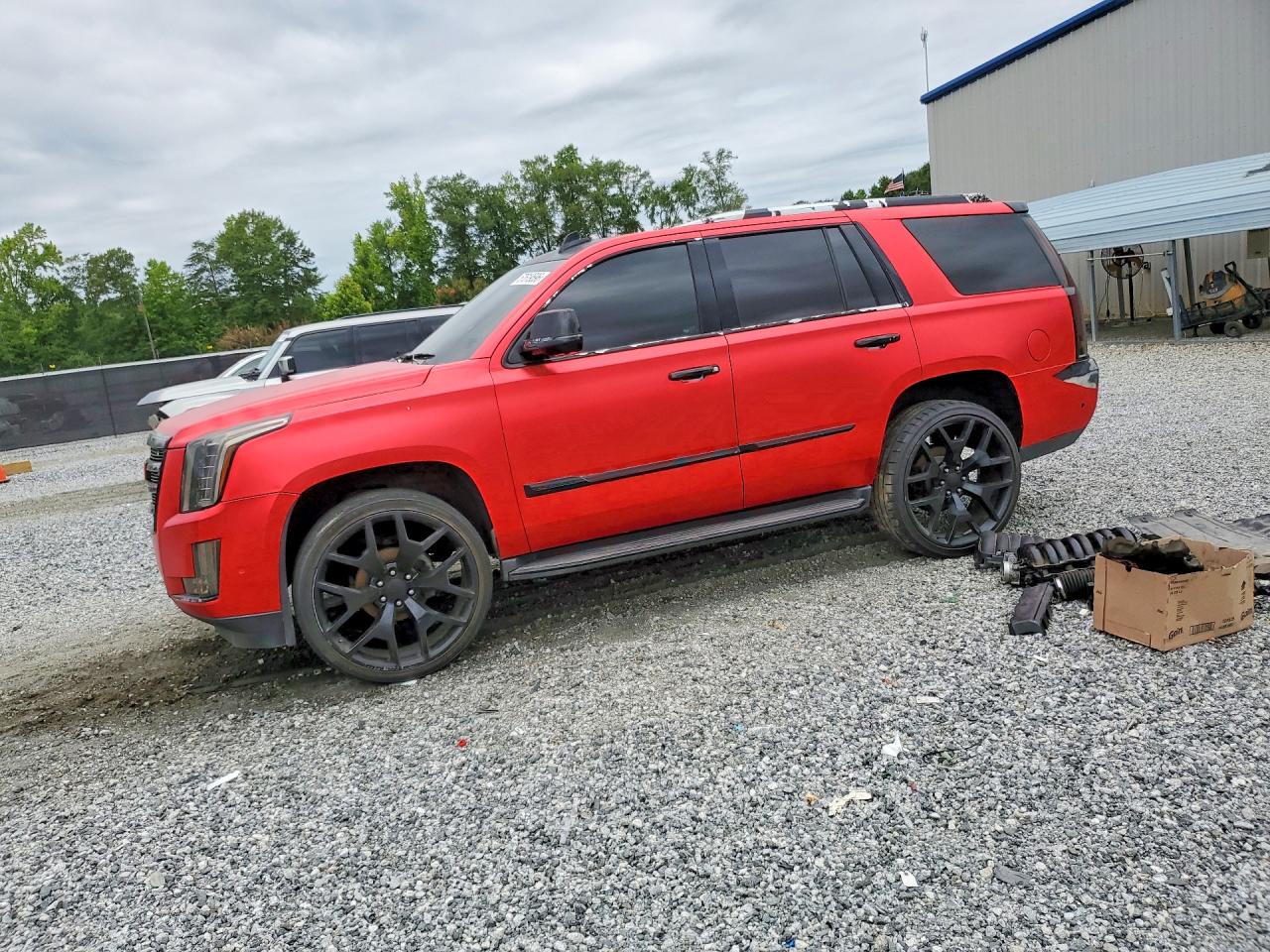1GYS3BKJ7HR346548 · 2017 CADILLAC ESCALADE