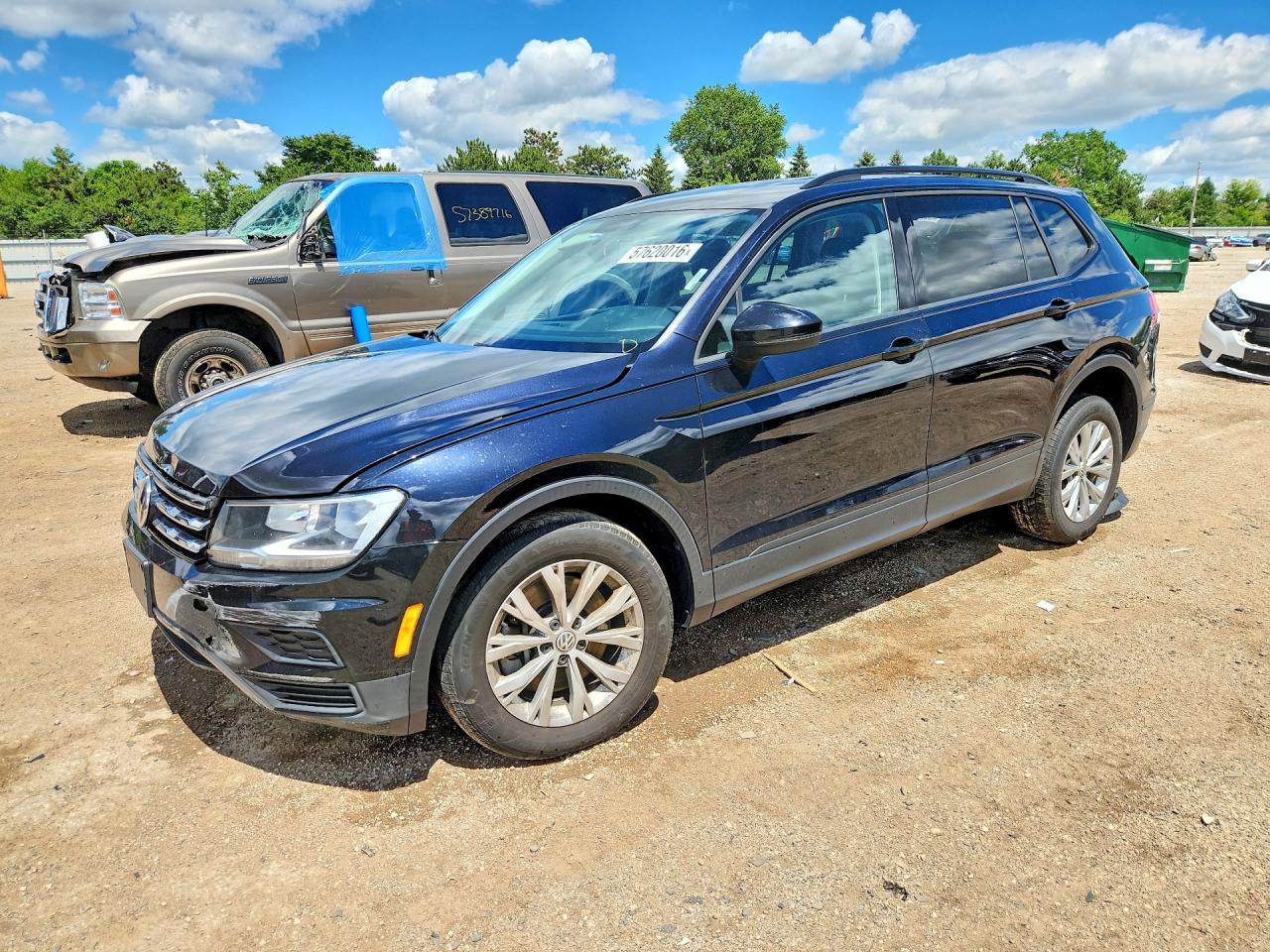 3VV1B7AX1KM101679 · 2019 VOLKSWAGEN TIGUAN