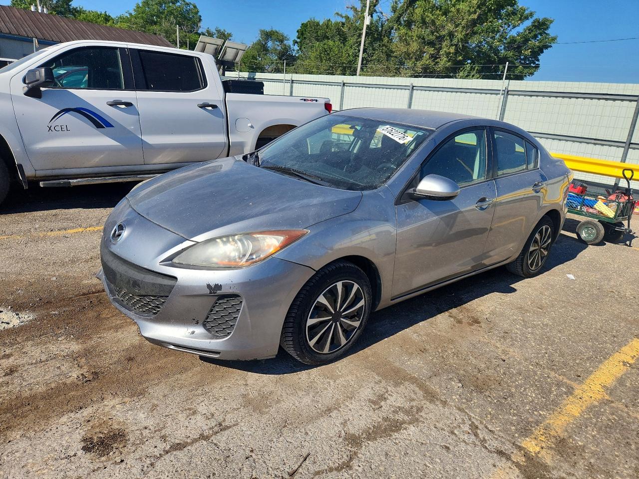JM1BL1TF3D1817985 · 2013 MAZDA 3