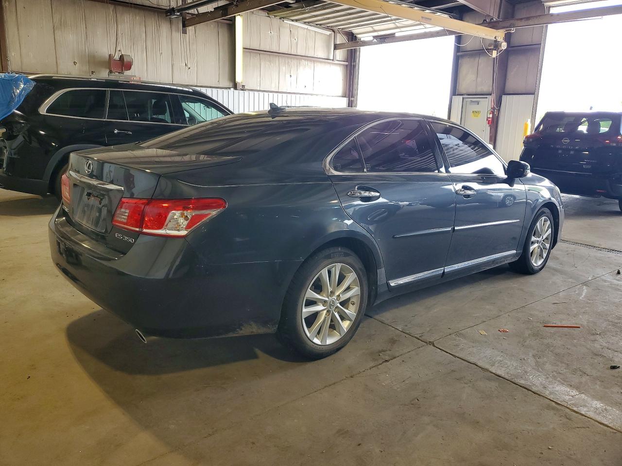 JTHBK1EG5A2382559 · 2010 LEXUS ES · 3/12