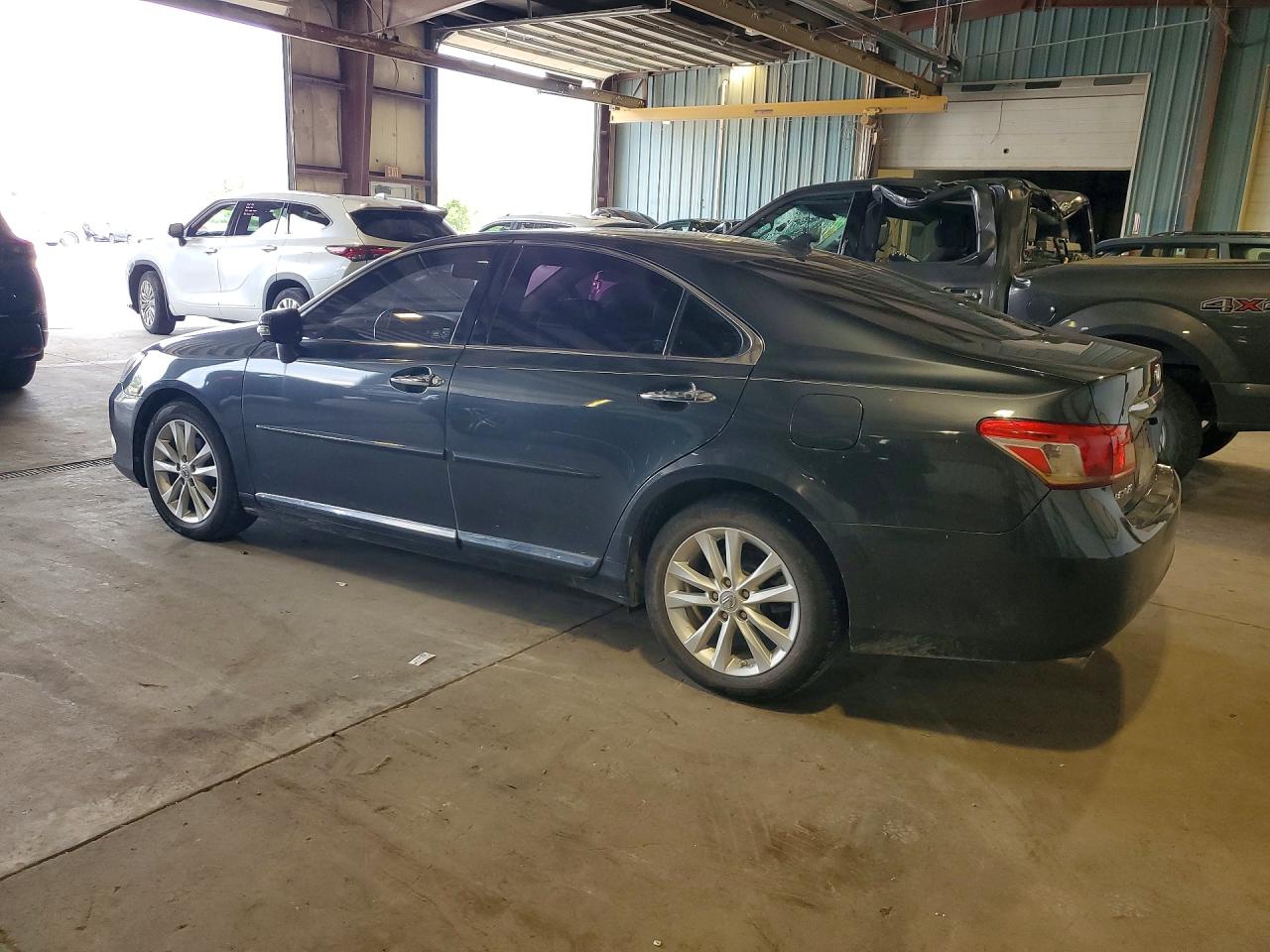 JTHBK1EG5A2382559 · 2010 LEXUS ES · 2/12