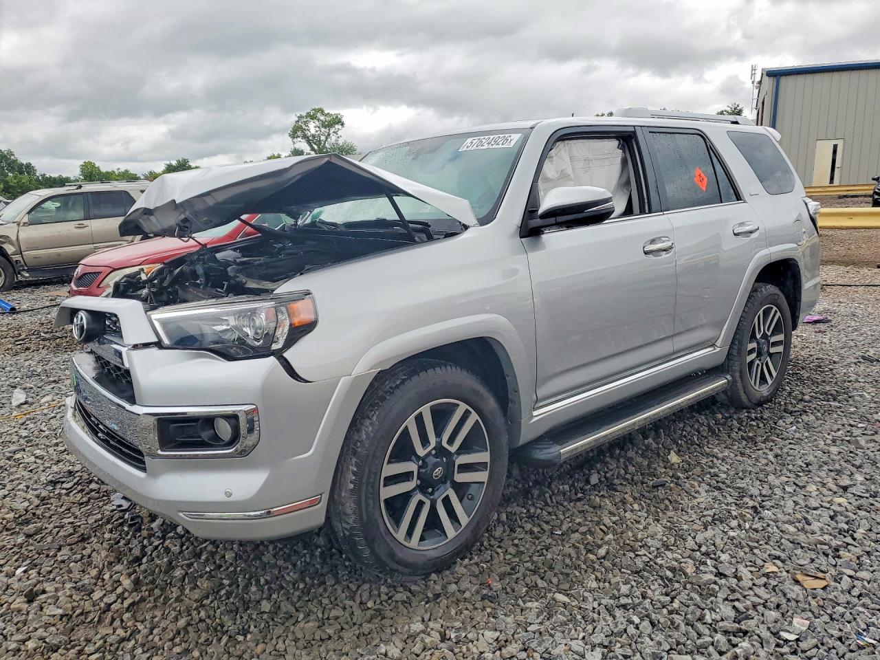 JTEBU5JR8J5598085 · 2018 TOYOTA 4RUNNER
