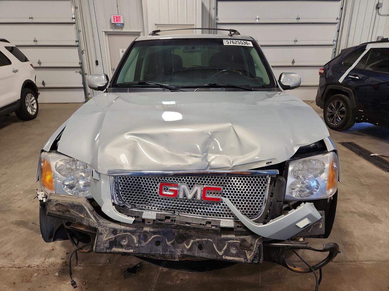 1GKET63M382115842 · 2008 GMC ENVOY · 5/14