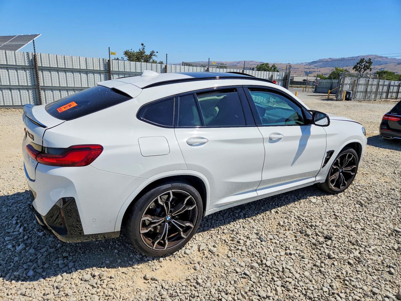 5YM23EC01R9U35960 · 2024 BMW X4 · 3/14
