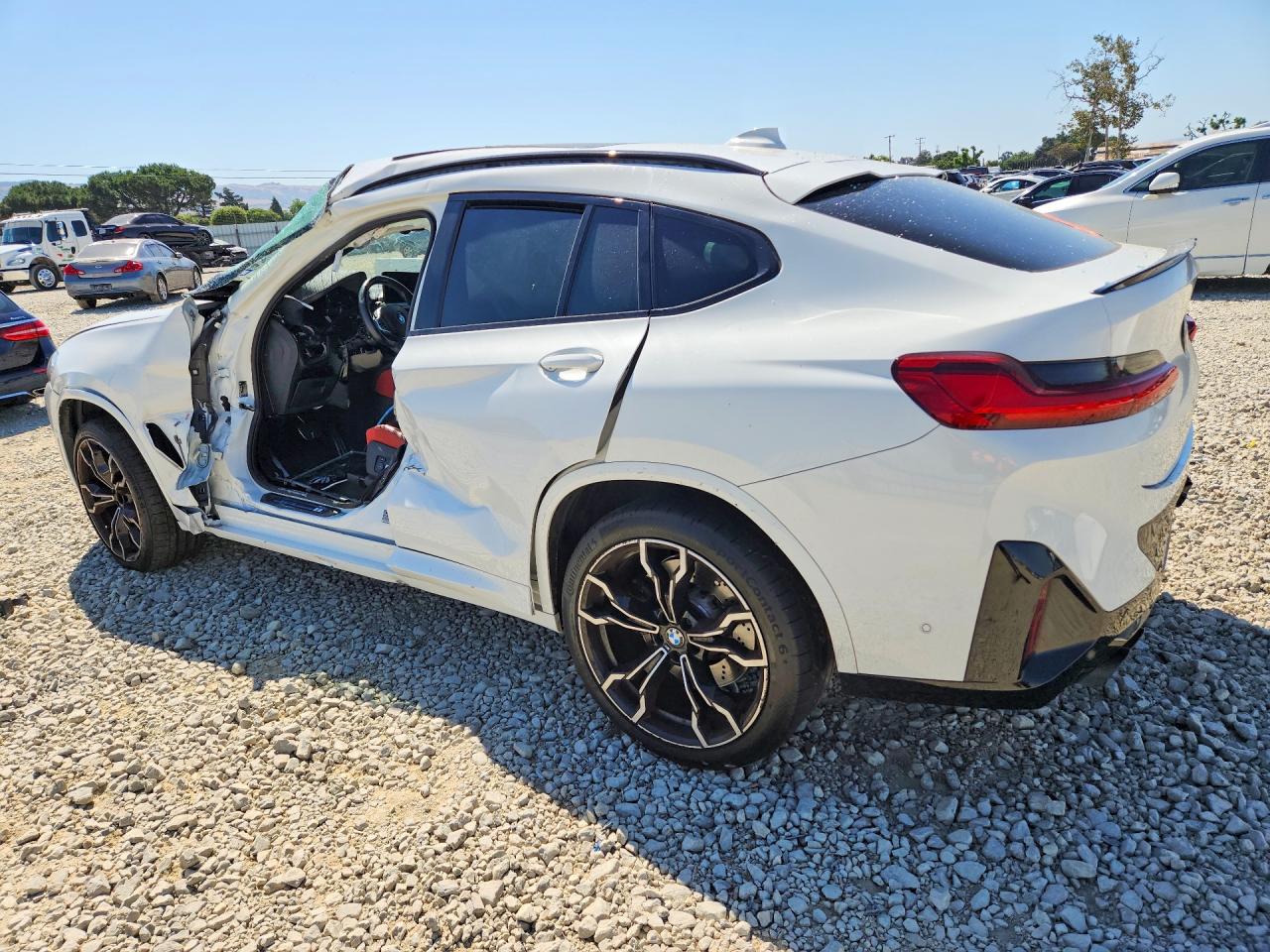 5YM23EC01R9U35960 · 2024 BMW X4 · 2/14