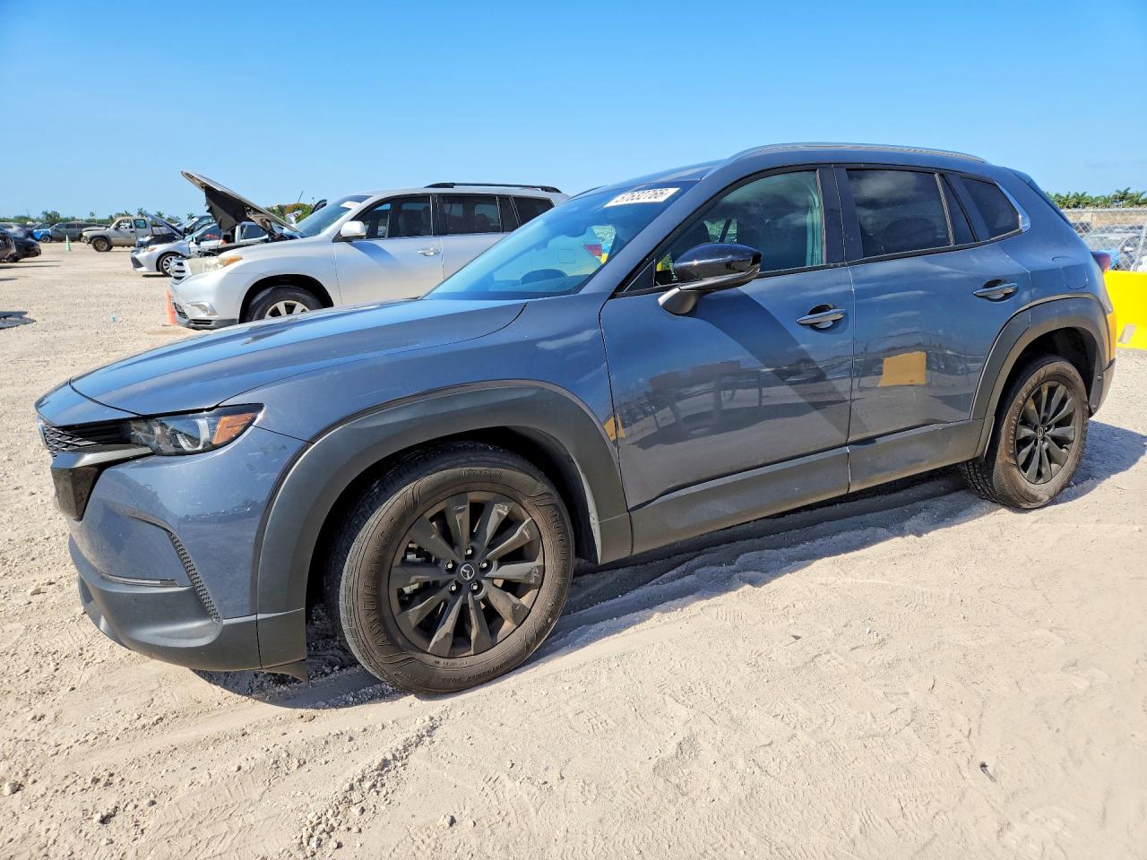 7MMVABBM2SN325527 · 2025 MAZDA CX-50