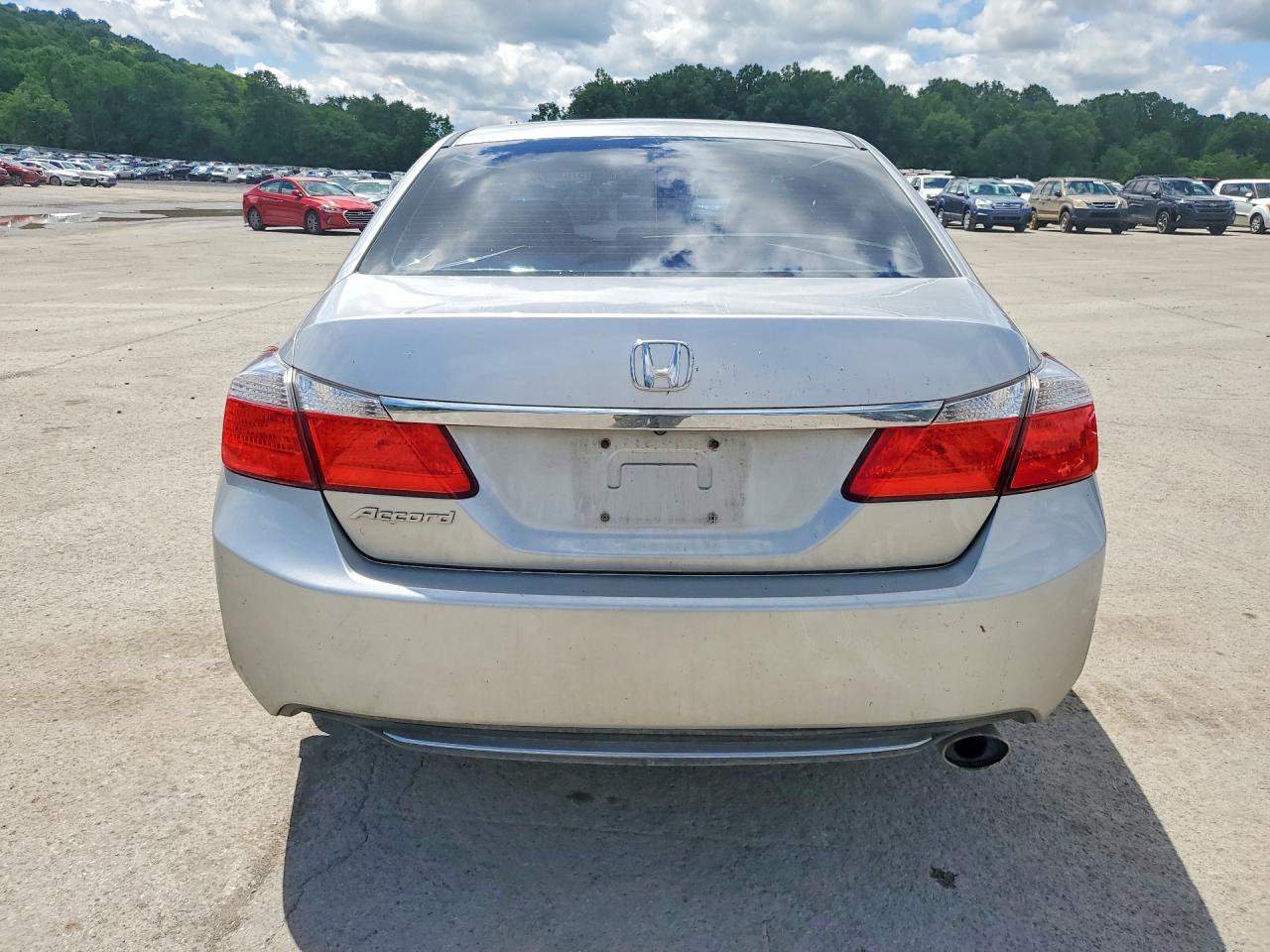 1HGCR2F38DA183634 · 2013 HONDA ACCORD · 6/12
