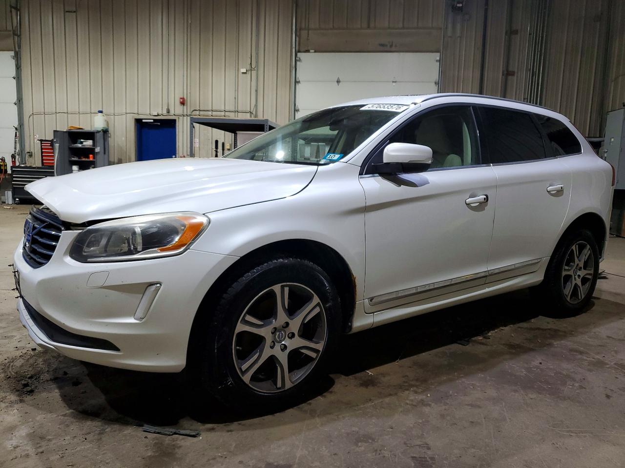 YV449MDD6F2616517 · 2015 VOLVO XC60