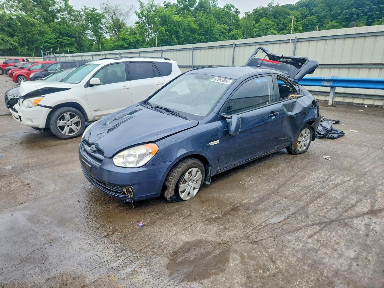 2011 HYUNDAI ACCENT