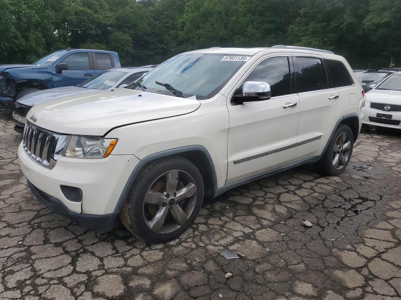 1J4RR6GT0BC714075 · 2011 JEEP GRAND CHEROKEE
