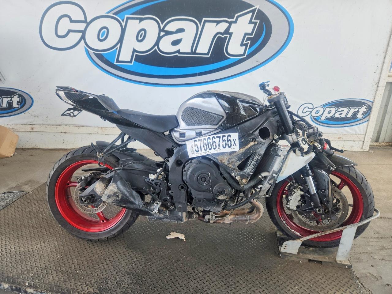 JS1GN7FA9J2100591 · 2018 SUZUKI GSX-R600