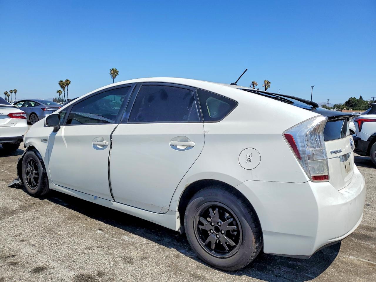 JTDKN3DU4C5462139 · 2012 TOYOTA PRIUS · 2/13