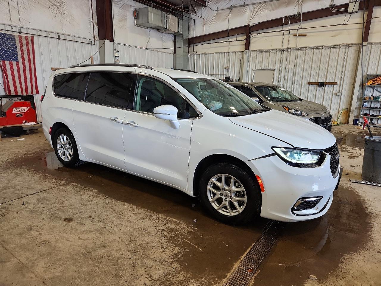 2C4RC1BG0MR574818 · 2021 CHRYSLER PACIFICA · 4/13