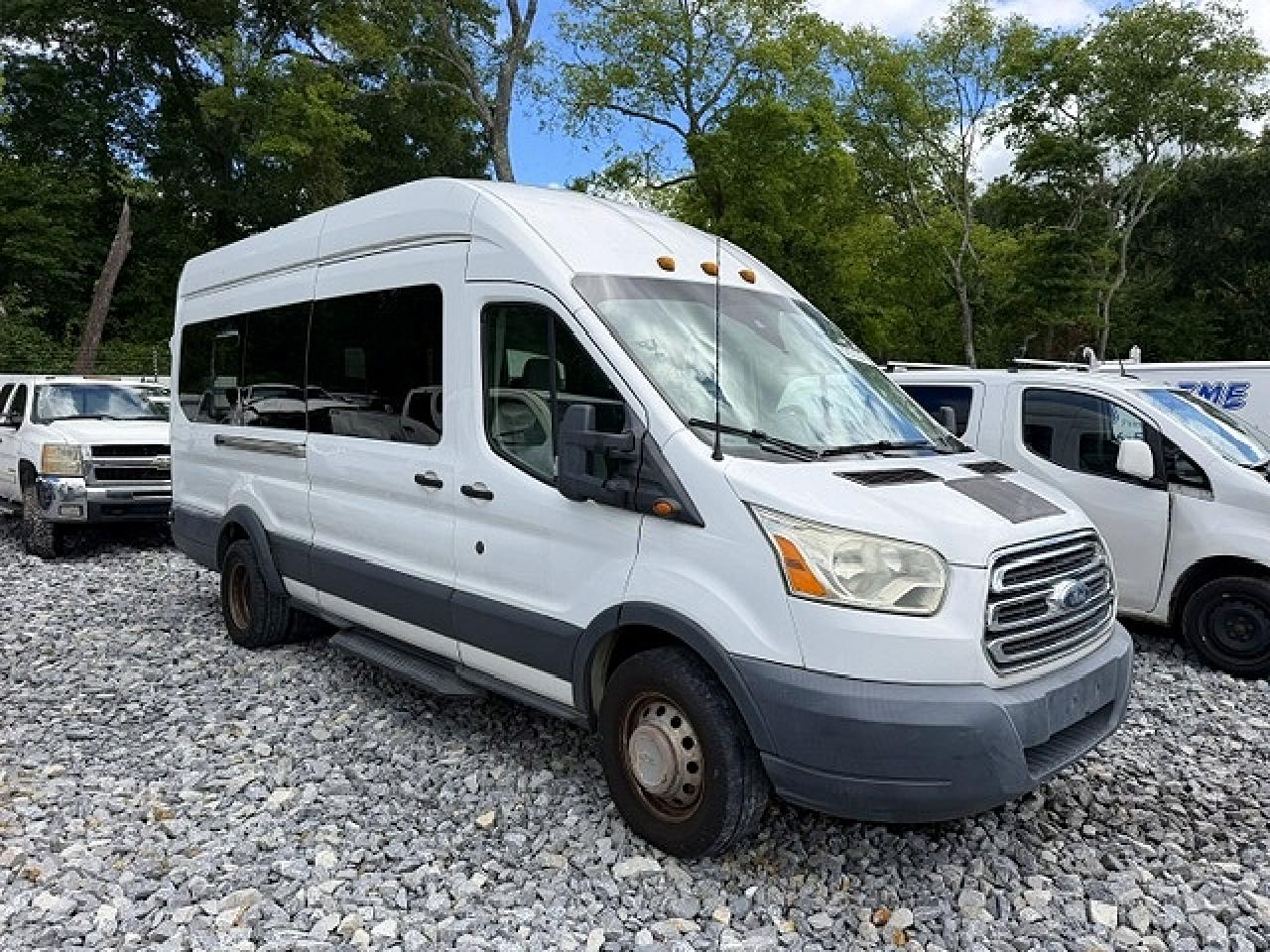 1FBVU4XG0FKA13210 · 2015 FORD TRANSIT · 4/13