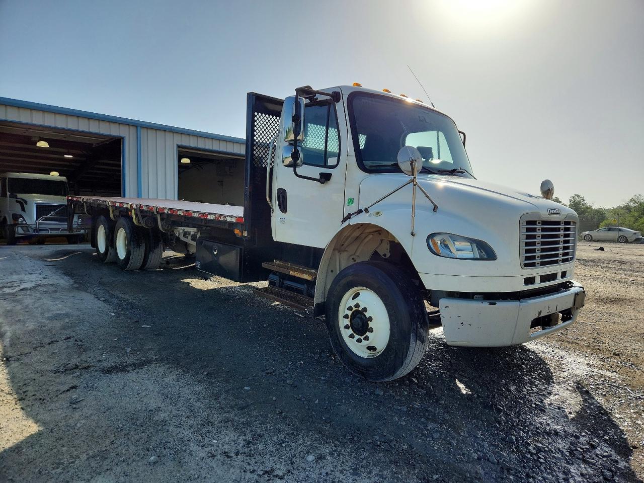 2018 FREIGHTLINER M2