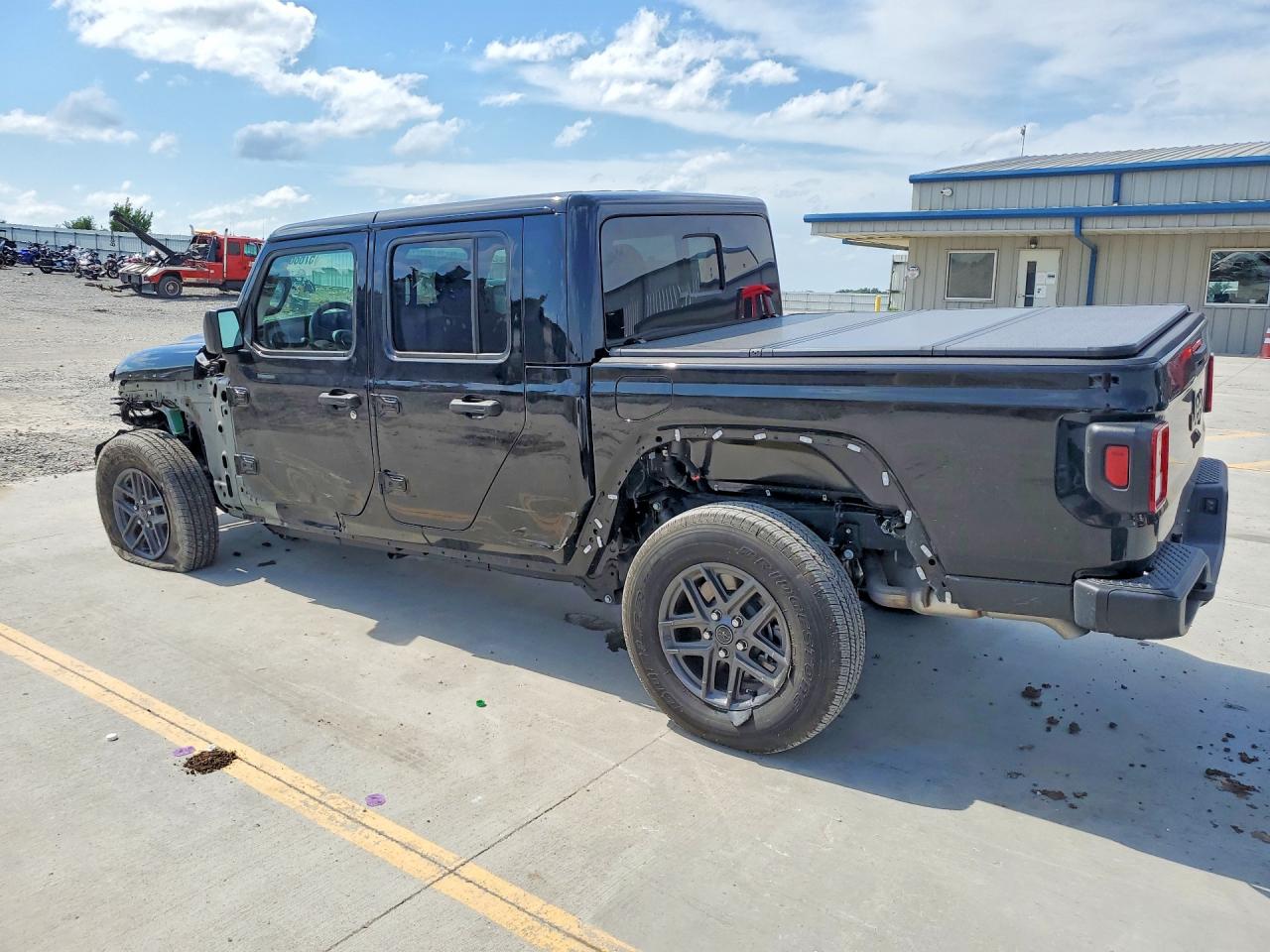 1C6PJTAG6SL535643 · 2025 JEEP GLADIATOR · 2/12
