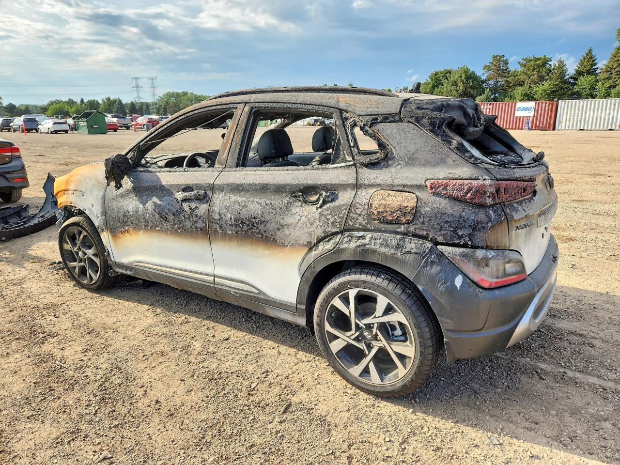 KM8K53A30PU042266 · 2023 HYUNDAI KONA · 2/12