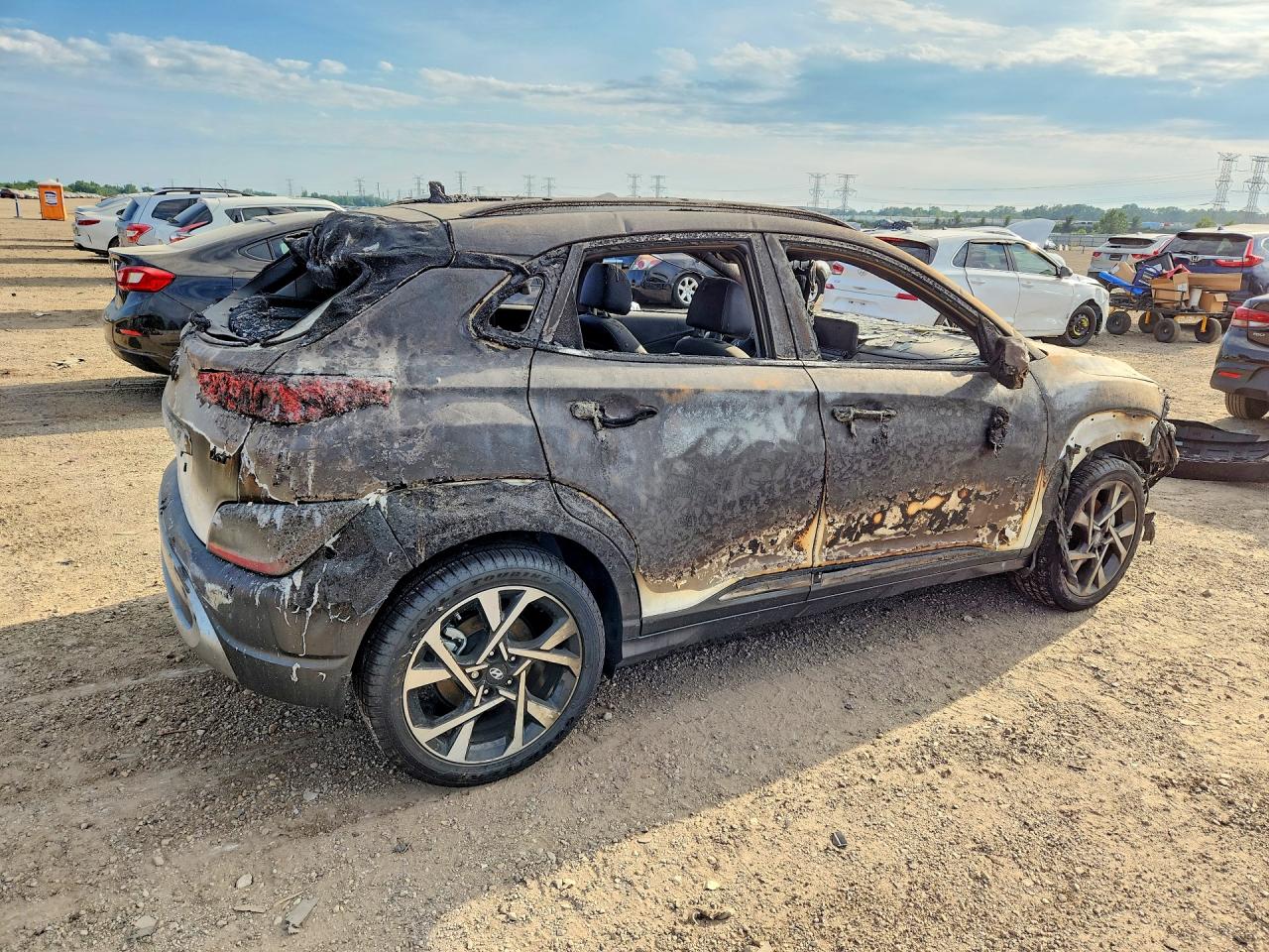 KM8K53A30PU042266 · 2023 HYUNDAI KONA · 3/12