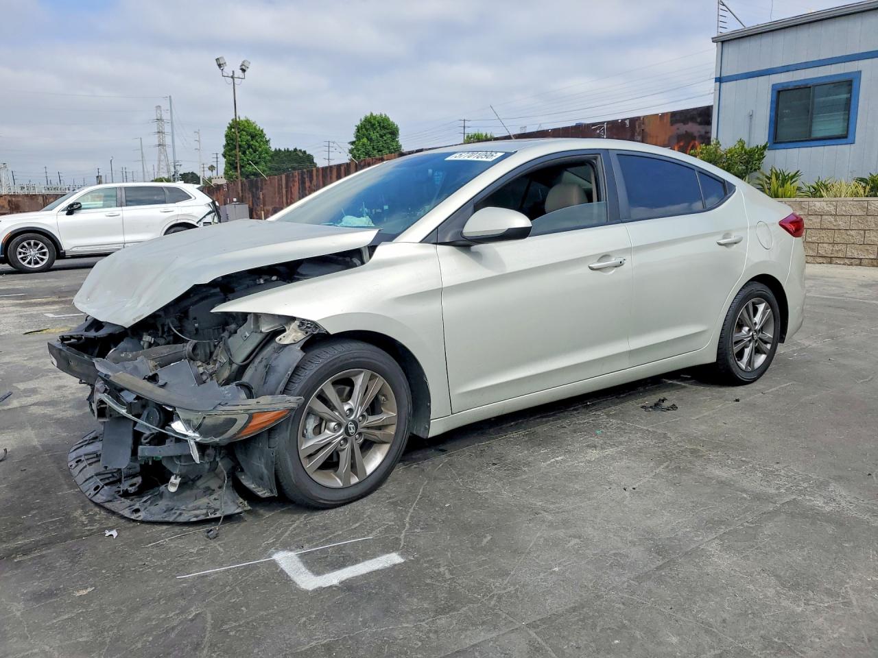 5NPD84LF8HH137574 · 2017 HYUNDAI ELANTRA