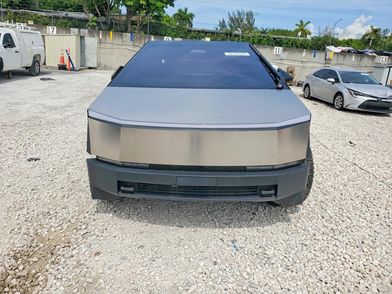 7G2CEHEE5RA039371 · 2024 TESLA CYBERTRUCK · 5/12