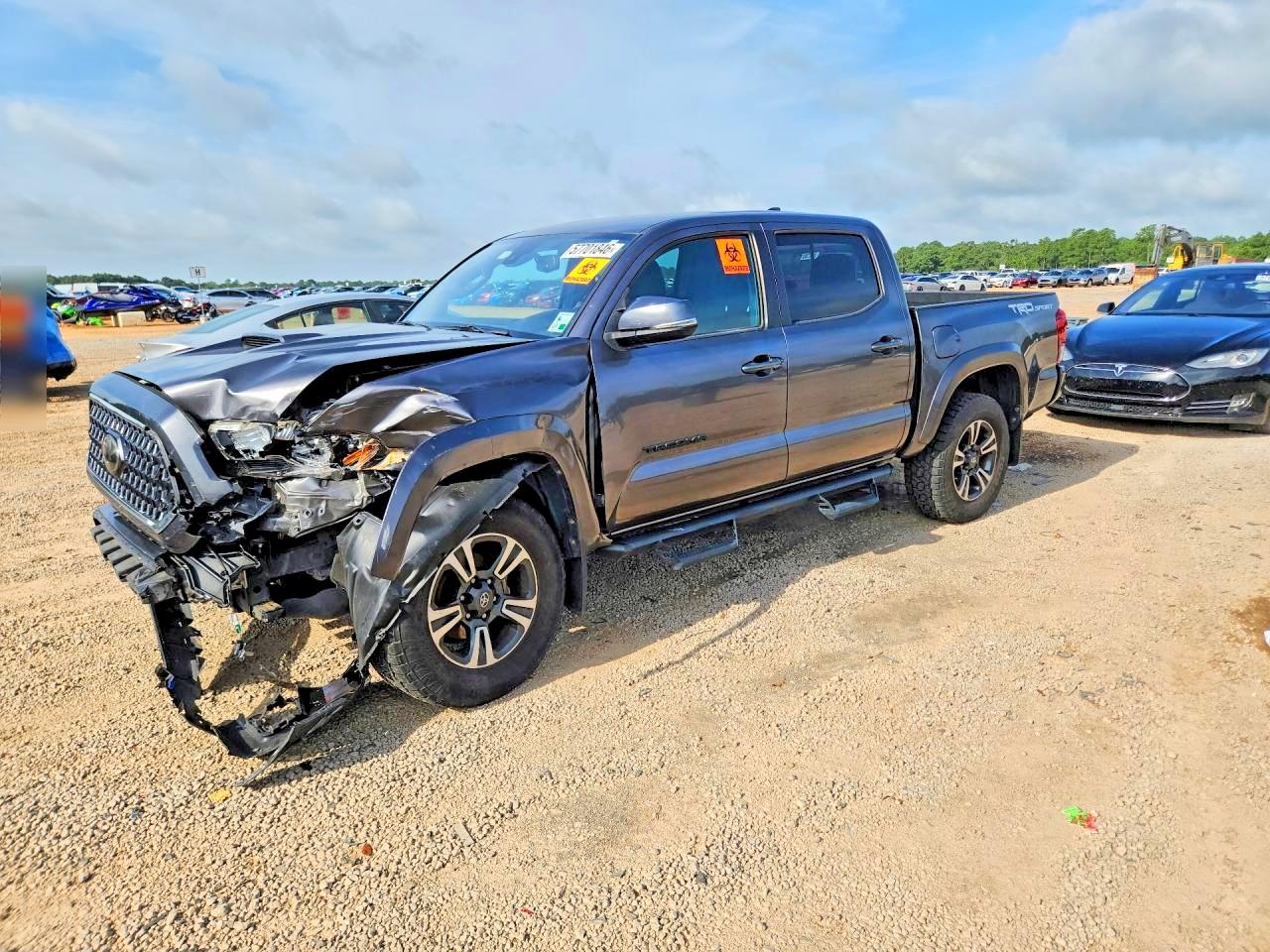 5TFAZ5CN8KX080284 · 2019 TOYOTA TACOMA