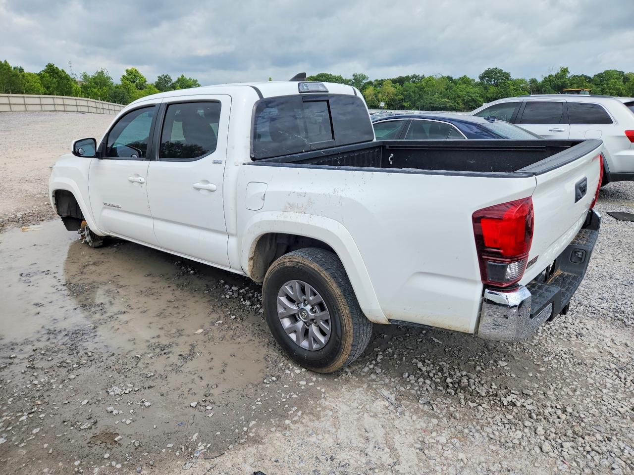 3TMAZ5CNXKM098193 · 2019 TOYOTA TACOMA · 2/12