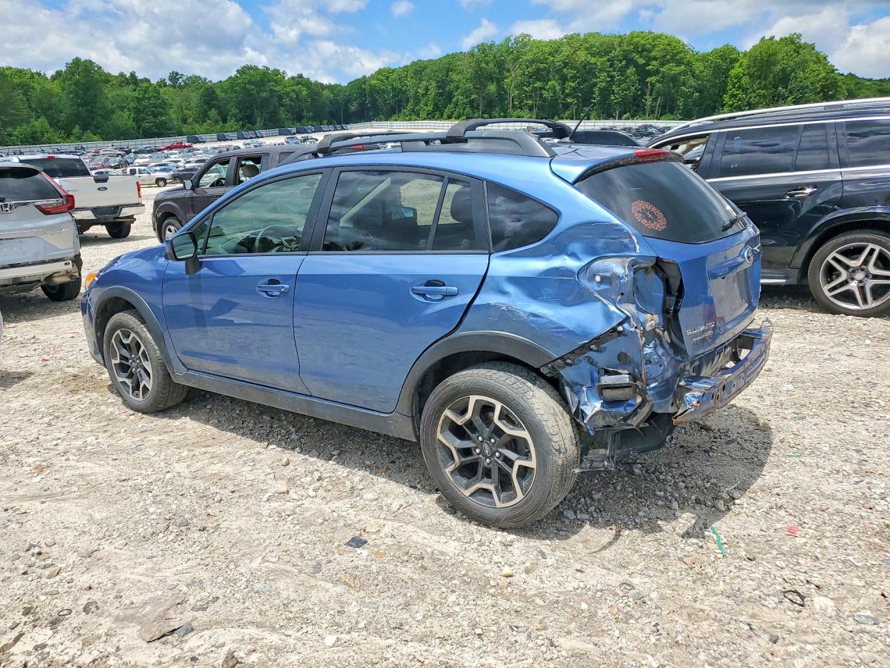 JF2GPABC7HG262495 · 2017 SUBARU CROSSTREK · 2/13