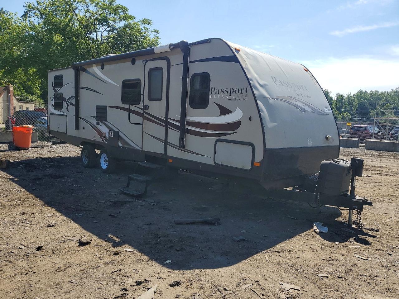 4YDT29227FT412737 · 2015 KEYSTONE PASSPORT