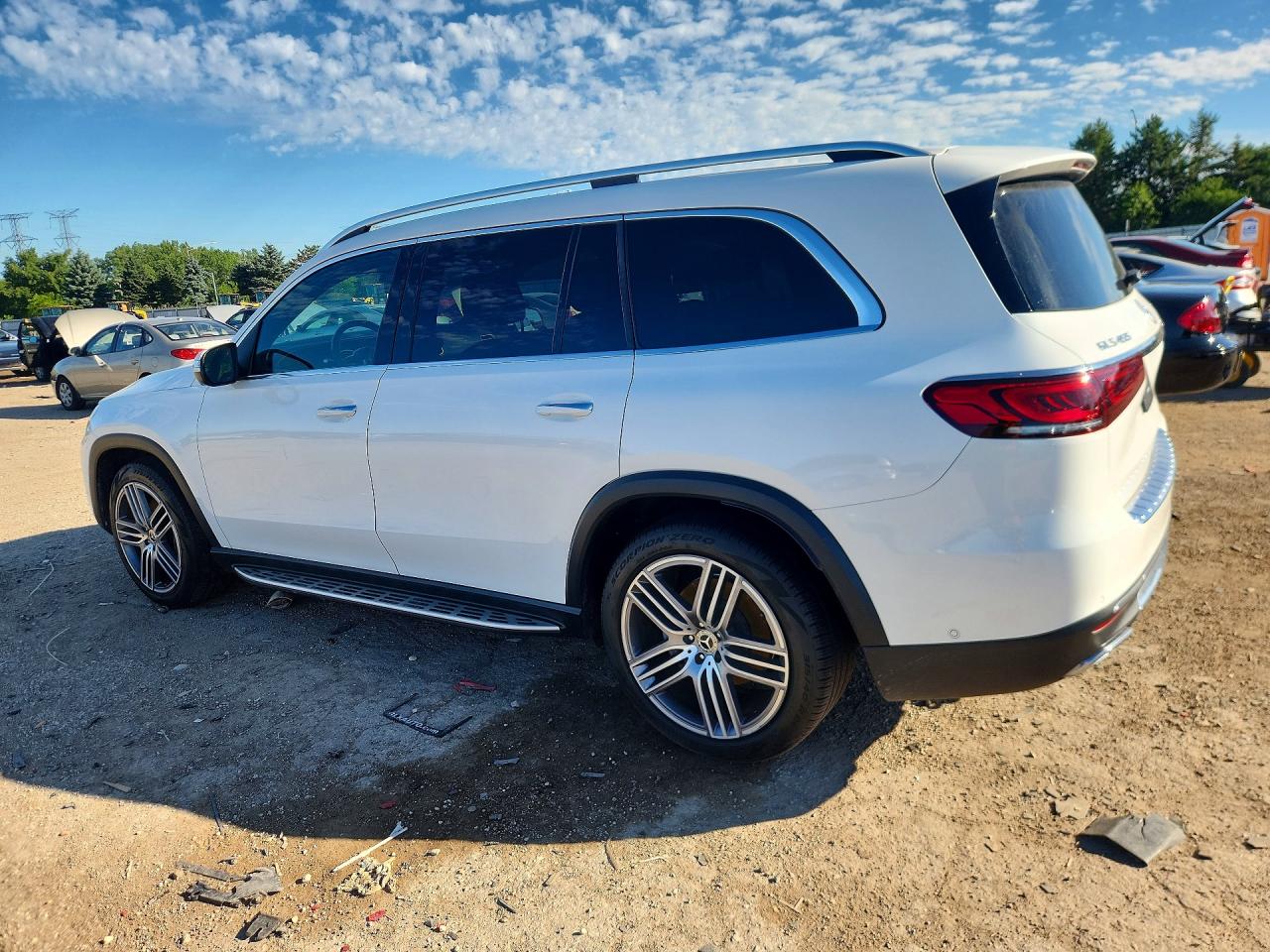 4JGFF5KE9NA781421 · 2022 MERCEDES-BENZ GLS · 2/13