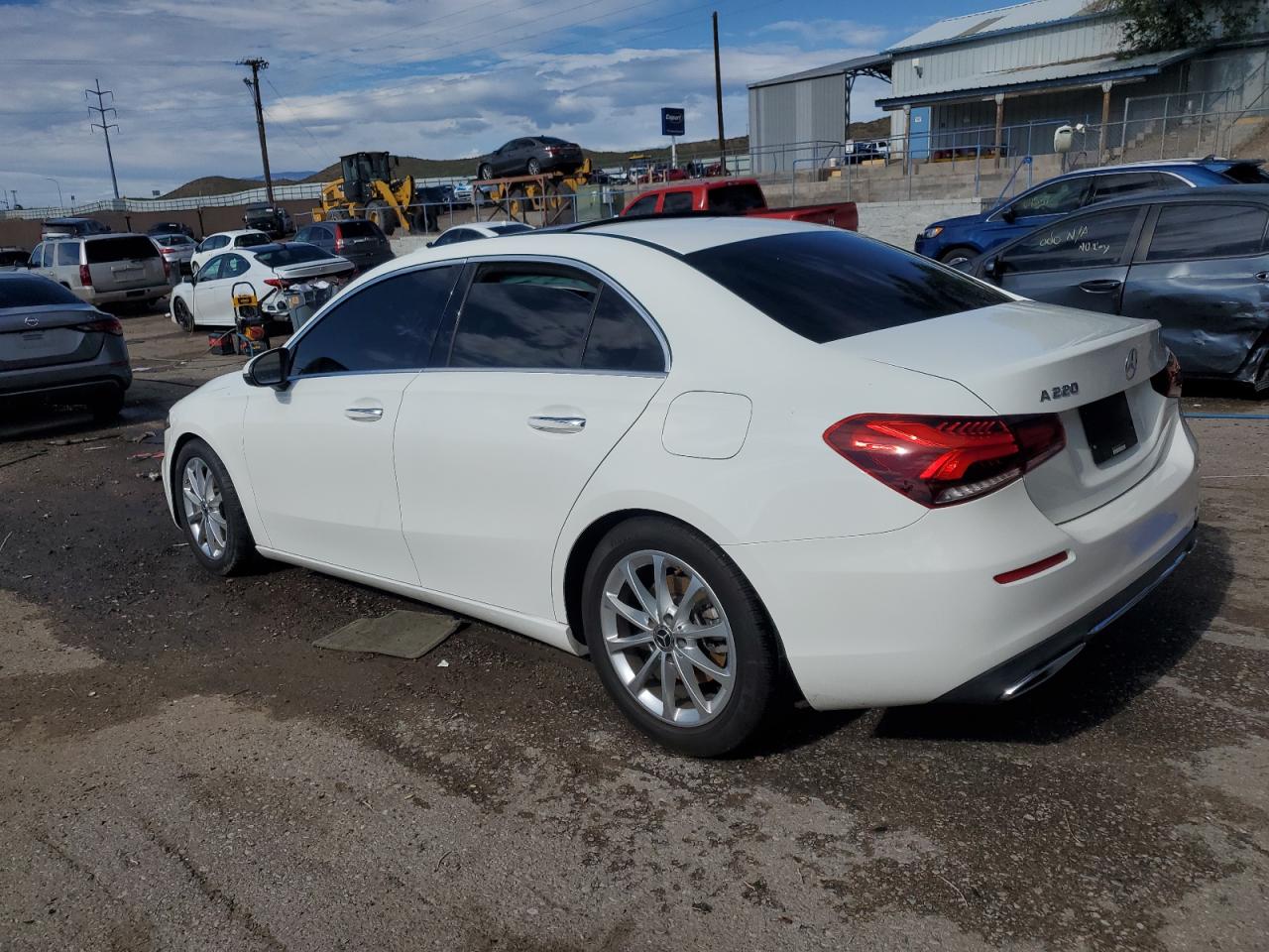 WDD3G4EB9KW007111 · 2019 MERCEDES-BENZ A · 2/12