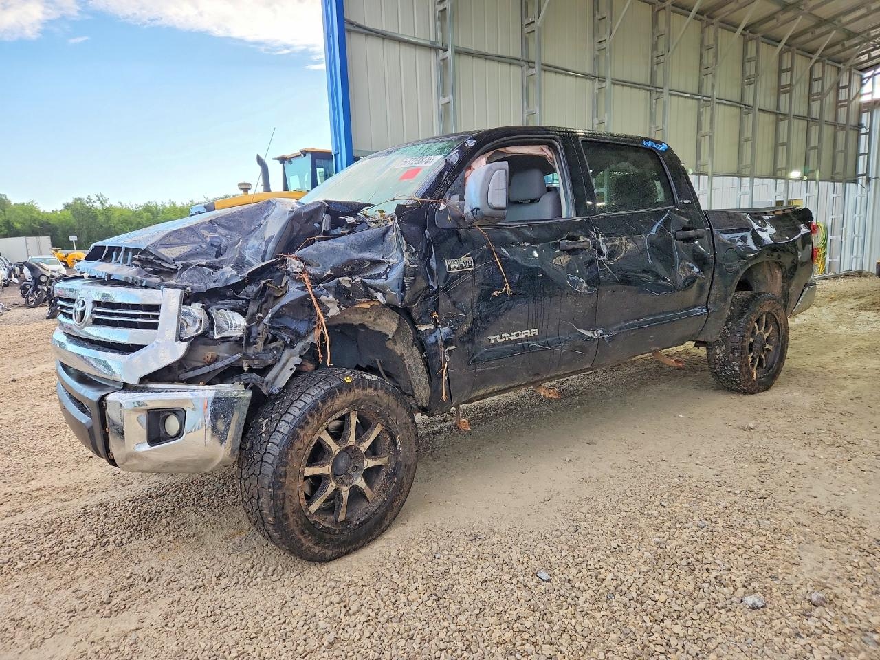 5TFDW5F19GX490646 · 2016 TOYOTA TUNDRA