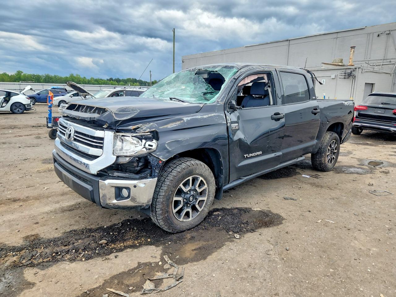 5TFDY5F14GX501157 · 2016 TOYOTA TUNDRA