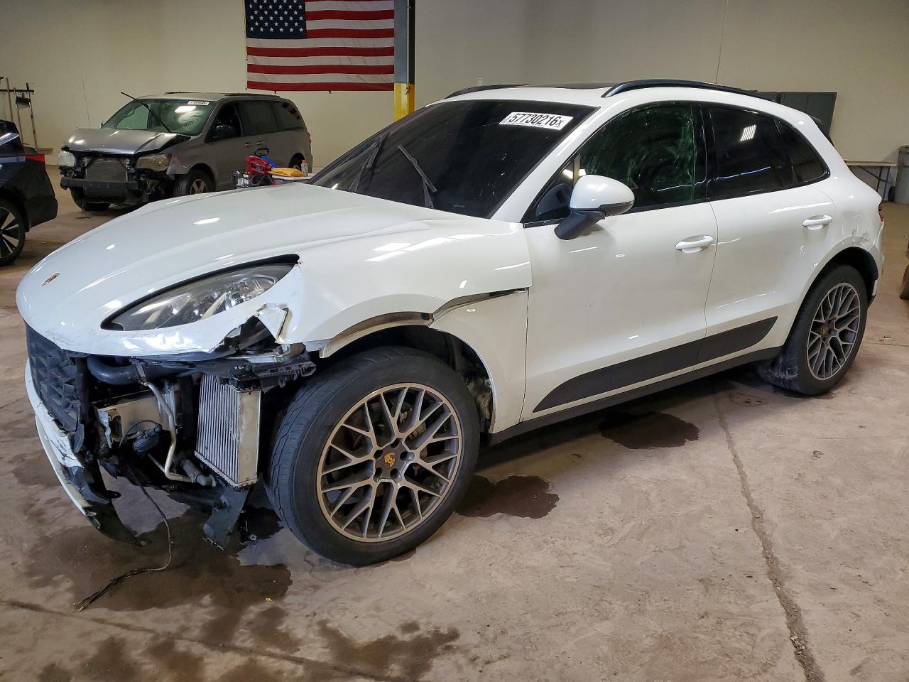 2016 PORSCHE MACAN