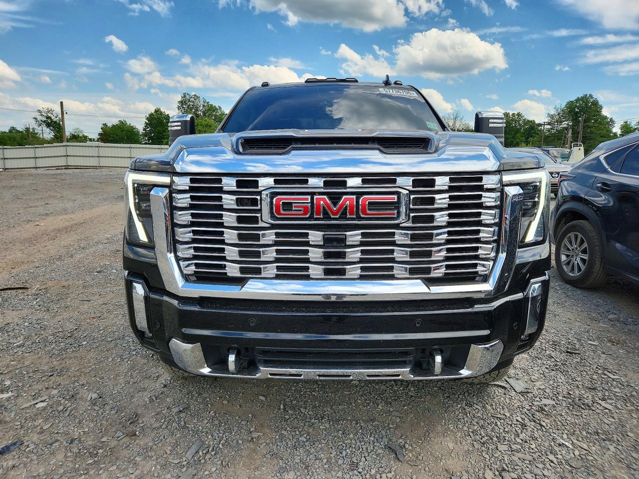 1GT4URE76TF159008 · 2026 GMC SIERRA · 5/12