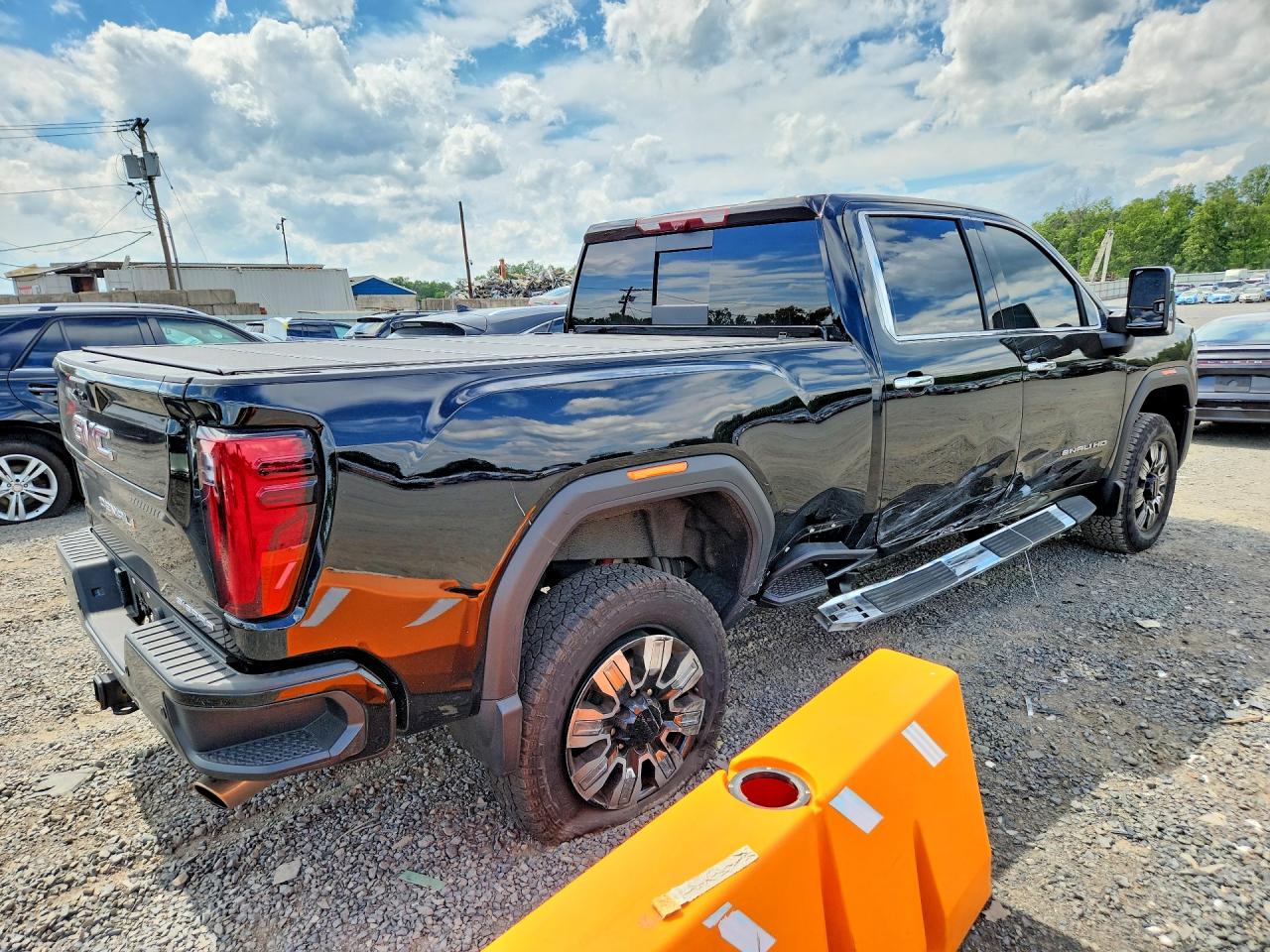 1GT4URE76TF159008 · 2026 GMC SIERRA · 3/12