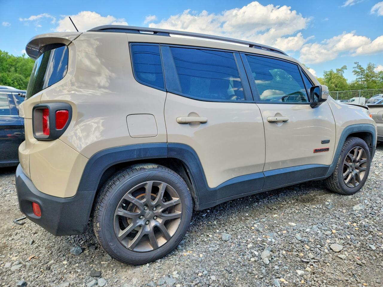 ZACCJABT0GPC62015 · 2016 JEEP RENEGADE · 3/13
