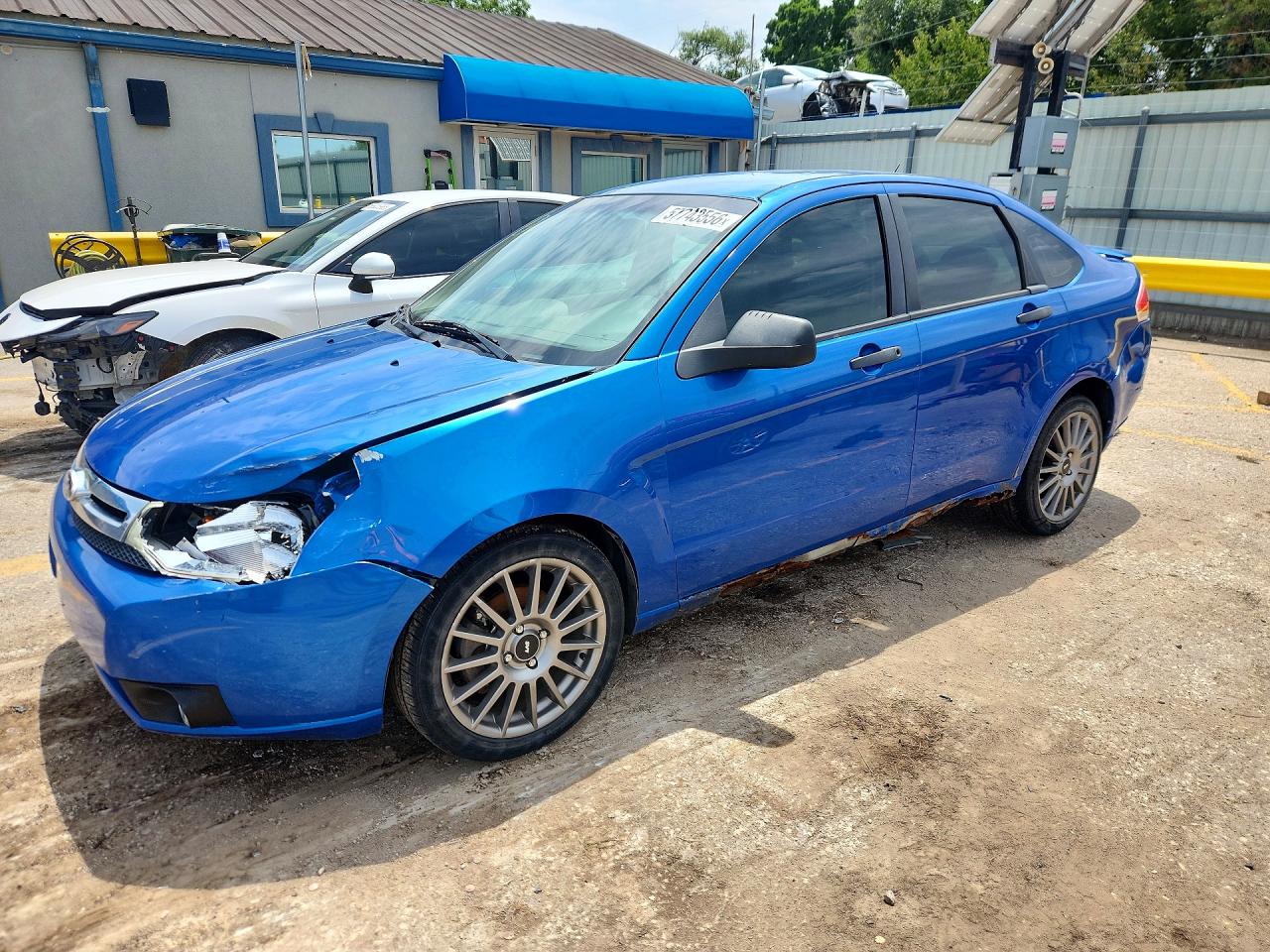 1FAHP3EN4BW112357 · 2011 FORD FOCUS
