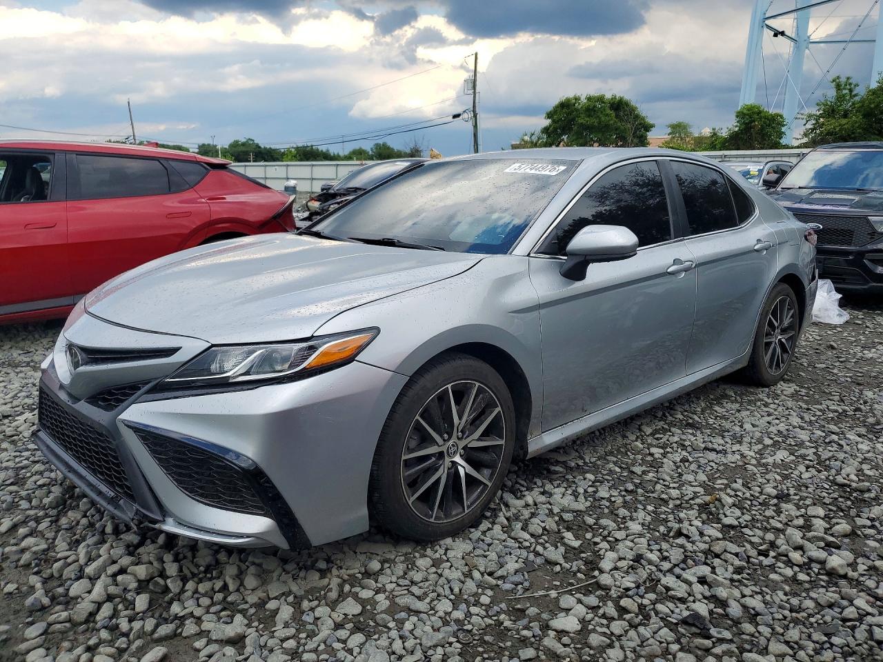 4T1G11AKXMU608717 · 2021 TOYOTA CAMRY