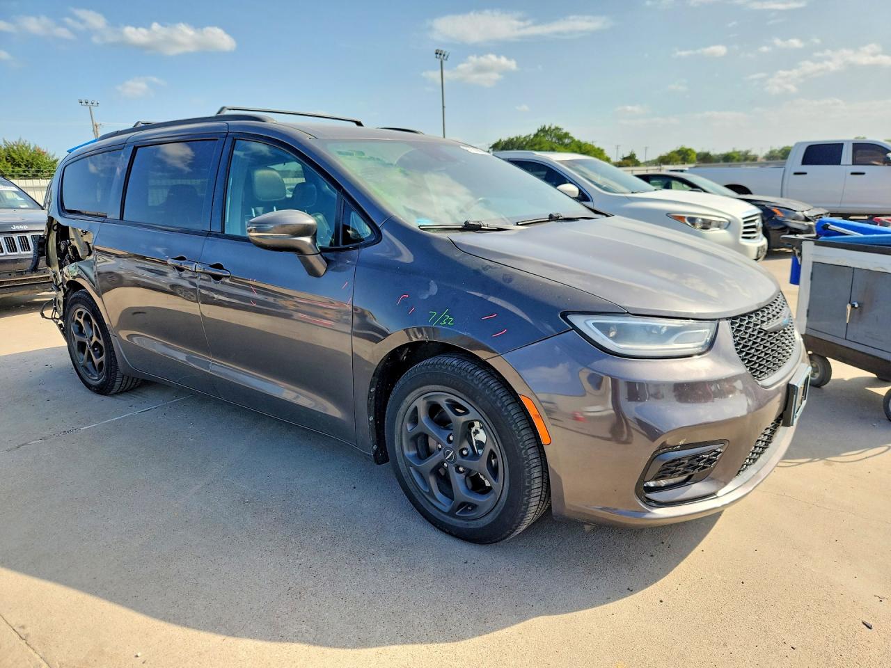 2C4RC1S75MR525386 · 2021 CHRYSLER PACIFICA · 4/13