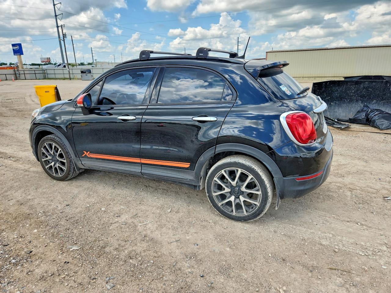 ZFBCFXCB8JP707442 · 2018 FIAT 500X · 2/13