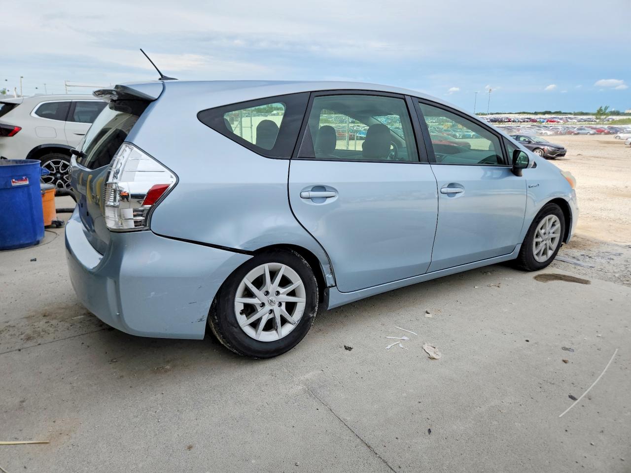 JTDZN3EU0D3234522 · 2013 TOYOTA PRIUS V · 3/12