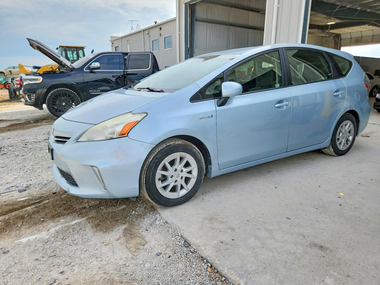 JTDZN3EU0D3234522 · 2013 TOYOTA PRIUS V