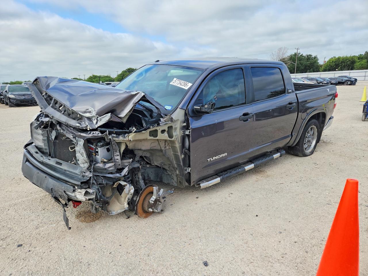 5TFEM5F12HX116651 · 2017 TOYOTA TUNDRA