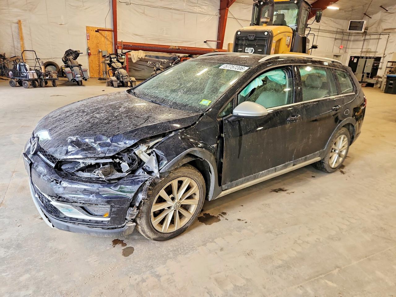 3VWM17AU3HM534530 · 2017 VOLKSWAGEN GOLF ALLTRACK