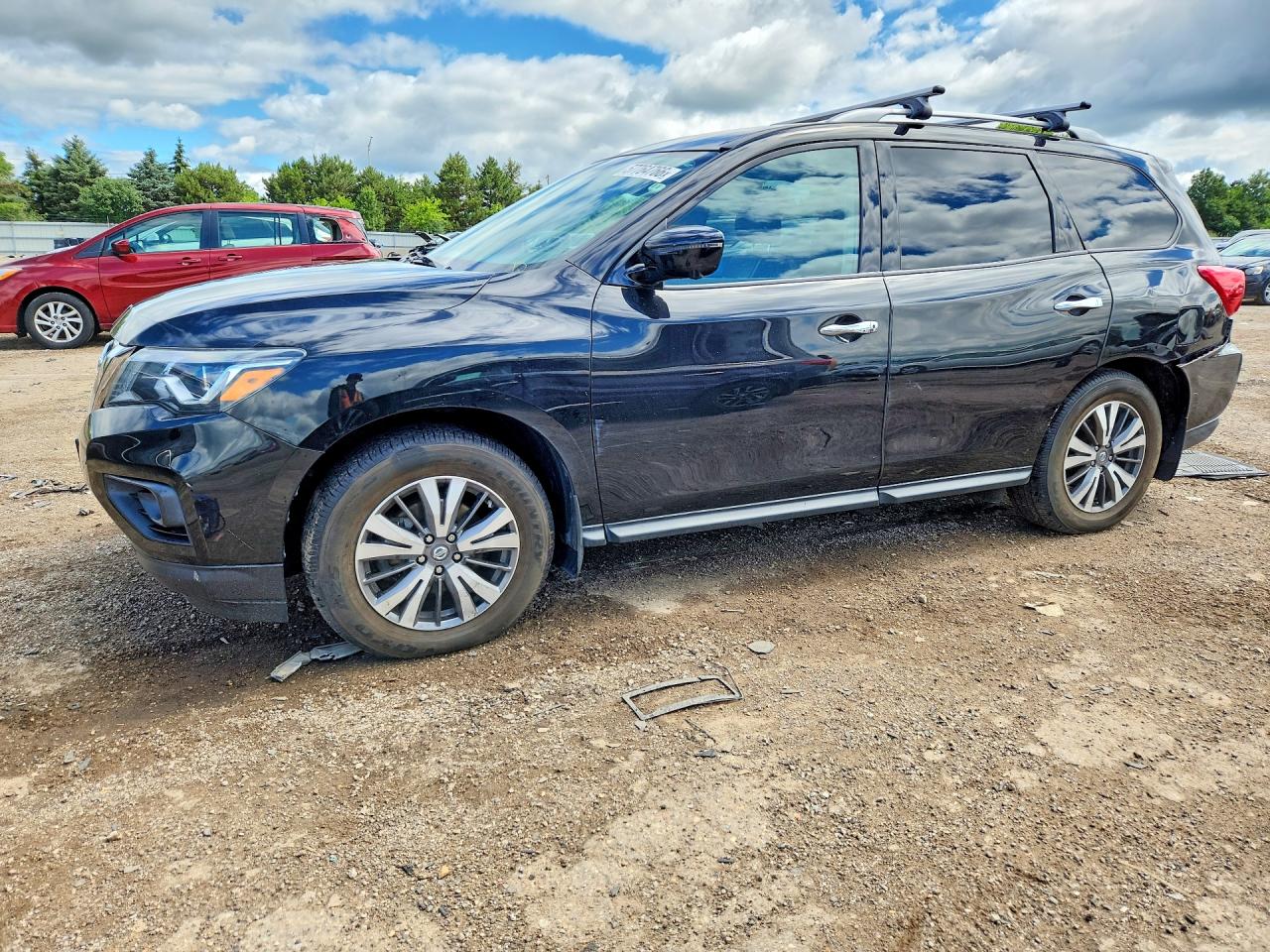 5N1DR2MM9HC642979 · 2017 NISSAN PATHFINDER
