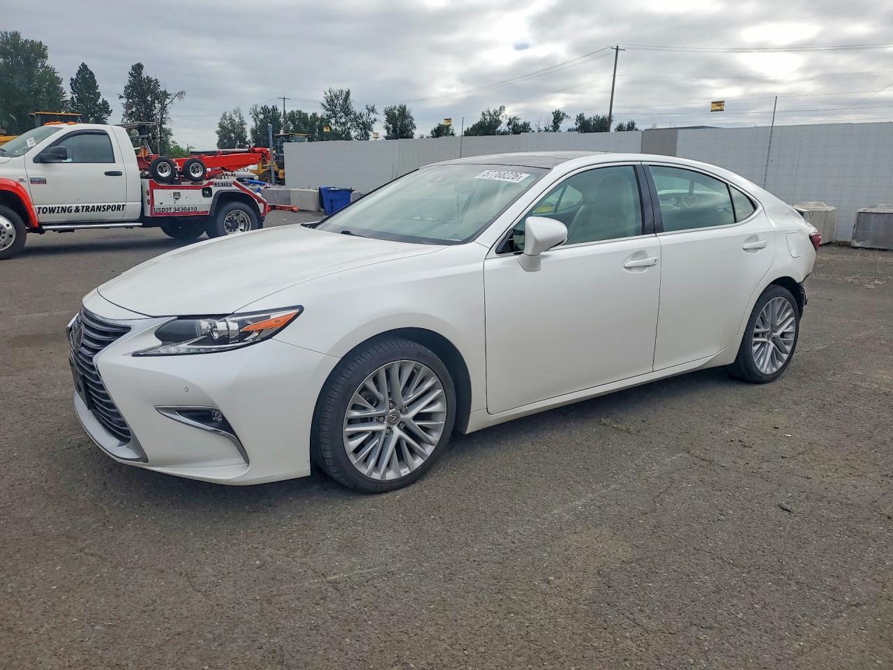 58ABK1GG9JU086953 · 2018 LEXUS ES